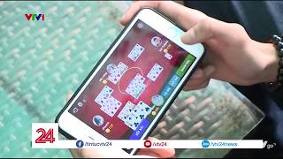 Nhiều bạn trẻ nướng thời gian và tiền bạc vào game cờ bạc trá hình  Tin Tức VTV24 [upl. by Neukam]