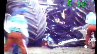 Bigfoot front flip 80s Monster Truck Race [upl. by Ajit]