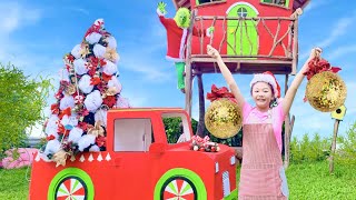 Christmas Decorations DIY for Bugs Home 🎄 Little Big Toys [upl. by Yeliw]