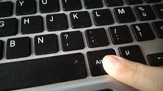 Comment faire un arobase sur clavier AZERTY [upl. by Evvie]