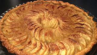 TARTE AUX POMMES EXPRESS QUAND ON REÇOIT DES INVITÉS DE DERNIÈRES MINUTES [upl. by May]