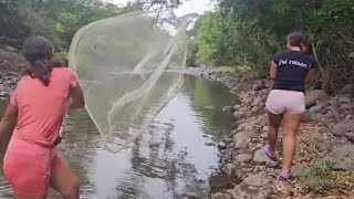 asi pescan 😂las chicas 😍de campo Aventuras Salvadoreñas [upl. by Volkan]