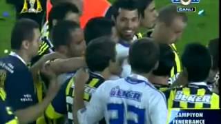 Volkan Demirel Koyduk mu   Fenerbahçe Şampiyonluk Töreni 2011 [upl. by Aipmylo]