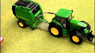 Testing the RC John Deere 6920S and 990 Baler at the Moira Model Show 2015 [upl. by Arvind]