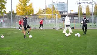 VFBTORHÜTER UM ALEX NÜBEL EXKLUSIV im Training mit dem torwartde 2LegsDummy mit Steffen Krebs [upl. by Urd]