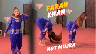 FARAH KHAN  MEDLEY PERFORMANCE  MERI GARAM JAWANI UTTA HATH RAKH WA [upl. by Dowlen]