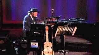 Vinicio Capossela  Ovunque proteggi  Musicultura 2015 [upl. by Thirzia]