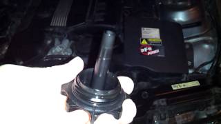 E46 Power steering reservoir leak fixed [upl. by Ynaiffit981]