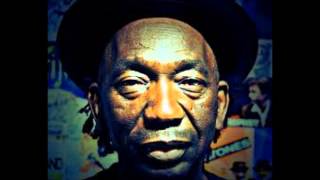 Thomas Mapfumo  Mhondoro [upl. by Cloe964]