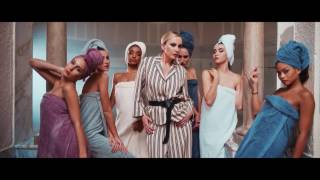 Patricia Kaas  Madame Tout Le Monde Clip Officiel [upl. by Hammock]