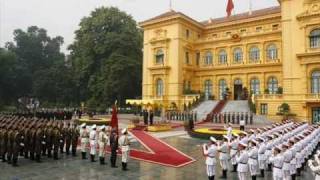 Tiến Bước Dưới Quân Kỳ  Đoàn nghi lễ Quân đội Marching under the Army Flag [upl. by Aneeuqahs]