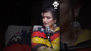 A Mundiya Menu Reshmi Rumal  Teeyan Teej Diyan  Wedding Songs [upl. by Ydiarf66]