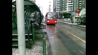 Estação Tubo Curitiba Ônibus BiArticulado [upl. by Sanburn405]