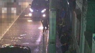 六本木の集団襲撃事件 男らの画像を公開 ５人は目出し帽かぶらず [upl. by Gaskill809]