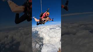 sky diving amezing video skydiving shorts cartoonvideo skydive skydiving [upl. by Robillard756]