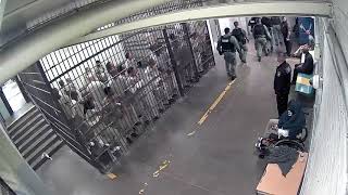 Inmates in Chicago clap for accused cop killer in jail [upl. by Stambaugh125]