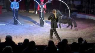 Extrait du Spectacle Formidable 2012 Cirque Samuel Pauwels  Latoya Donnert  Poney [upl. by Garratt]