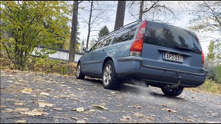 Volvo V70 25T 04  Autumn Cold Start  Muffler Delete [upl. by Annaiuq]