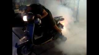 1985 Honda Aero 125 BURNOUT [upl. by Sordnaxela]