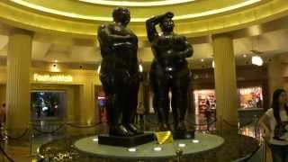 Supersized Art Sculptures  Adam and Eve by Fernando Botero  Hotel Michael Resorts World Sentosa [upl. by Aloivaf254]