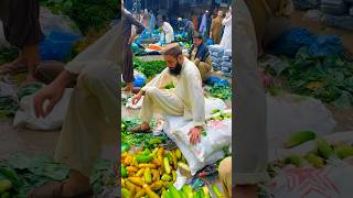 Heavy rains 🌧️ fruitman streetfood vegetablemarket food indianmarket fruit sabjimandi [upl. by Mateya61]