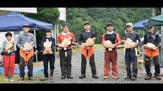 Holding a seminar on carving sea turtles Chainsaw carving club Ryujin Chainsawart Woodcarving [upl. by Etteraj235]