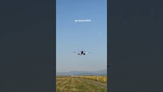 Aterizarea zborului Wizz Air BudapestaBrasov airplane airport airbus romania [upl. by Vel]