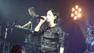 The cranberries dreams live Dublin may 2017 Dolores o Riordan last Irish gig [upl. by Duwe]