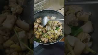 Fried Chickenfood cooking seafoodrecipes cookingrecipes chickenrecipes yummy yummyfried [upl. by Erasme806]