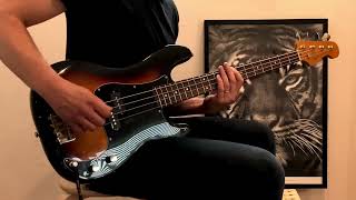 Gluecifer  Here Come The Pigs bass cover [upl. by Hart]