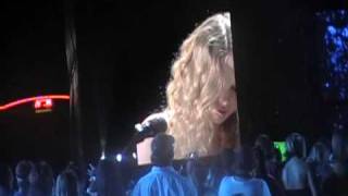 TAYLOR SWIFT CMA Music Fest 2009 quotYoure Not Sorryquot Fearless [upl. by Aerdnaed]