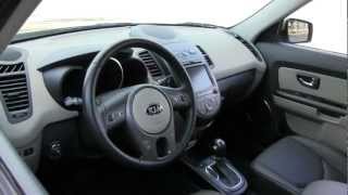 2013 Kia Soul Detailed Walkaround [upl. by Oicnerolf]