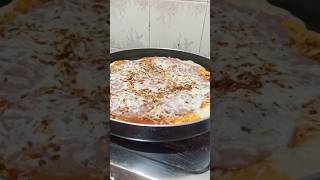 Salami pizza  Pan pizza food foodie foodlover pizza shorts shortsvideo shortsfeed cooking [upl. by Mail]