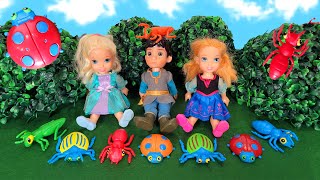 Searching for bugs  Elsa amp Anna toddlers  Barbie dolls  fun outside [upl. by Azalea]