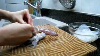 魷魚基本處理方法 Cleaning squid [upl. by Hazel]