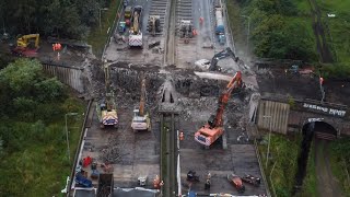 M62 Railway Bridge Replacement  Castleton Bridge  Railway Bridge [upl. by Bolt]