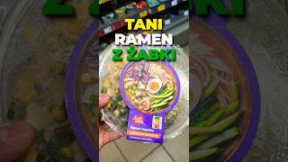 Jak Smakuje Tani Ramen z Żabki  doWIEM się 🐸🍜 [upl. by Hairim]