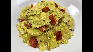 RAVIOLI quotGODURIAquot CON PESTO DI PISTACCHI  TUTORIAL  CUCINANDOMELAGODO [upl. by Neelrahc]