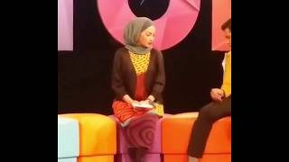 NEELOFA BUAT LAWAK DEKAT SET quotMeleTOPquot [upl. by Myna779]