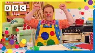 Mr Tumbles Painting Activity  Mr Tumble and Friends [upl. by Hentrich]