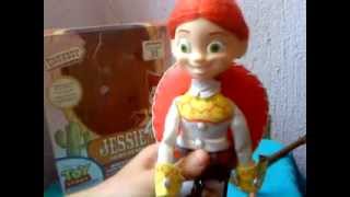 Toy Story Collection Jessie La vaquerita que canta Review en español [upl. by Xirdnek]