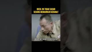 TENTARA INI MENYELAMATKAN BOCIL YANG SEDANG BERMAIN alurceritaflim film [upl. by Nannah]