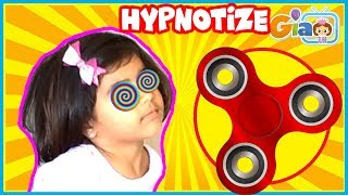 Magic Fidget Spinner Funny Kid Hypnotize Daddy And Mummy [upl. by Narhem312]