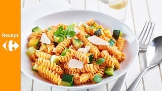 Pasta met courgette tomatentapenade en ricotta [upl. by Pennington]