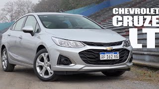 Chevrolet Cruze LT Sedán  Test  Matías Antico  TN Autos [upl. by Cappello]