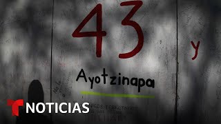 Manifestantes en México protestan a 10 años del caso Ayotzinapa [upl. by Candy]