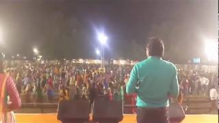 ગિરધર લાલજી રે મારુ સોનાનું Rakesh Barot amp Hiral Raval Rakesh Barot Live Program 2017 [upl. by Arotal52]