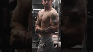 Off season vs on season bodybuilding posing motivation classic aesthetic shorts viralvideo [upl. by Imhsar]