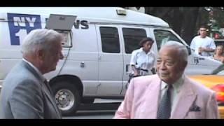 Mayor David Dinkins Gives the Finger [upl. by Portugal]