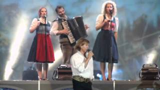 Hansi Hinterseer Koncert Ballerup Super Arena Danmark 2632011 nr 2 [upl. by Hach]